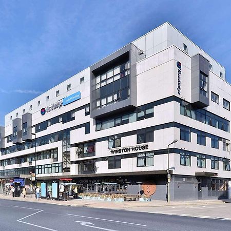 Travelodge London Finchley Zewnętrze zdjęcie