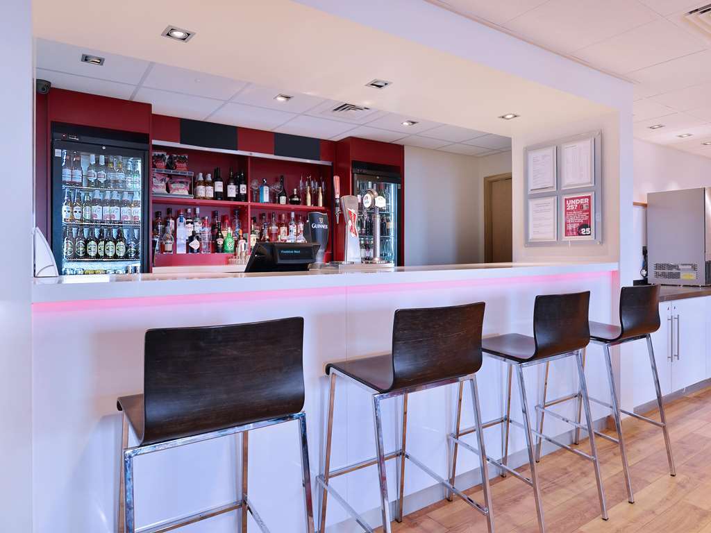 Travelodge London Finchley Restauracja zdjęcie