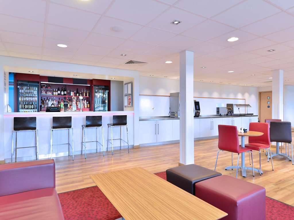 Travelodge London Finchley Restauracja zdjęcie