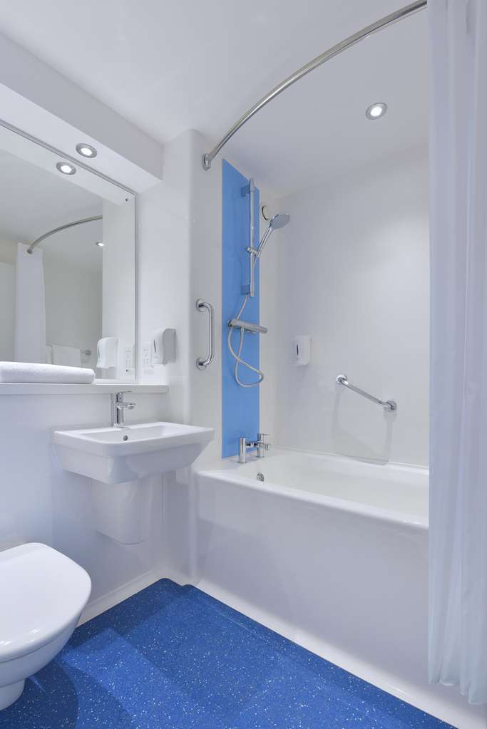Travelodge London Finchley Pokój zdjęcie